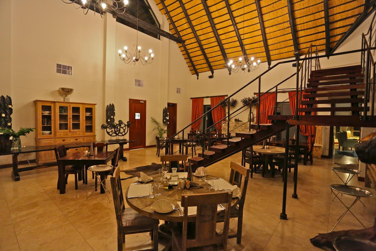 La Rochelle Lodge Okaukuejo Luaran gambar