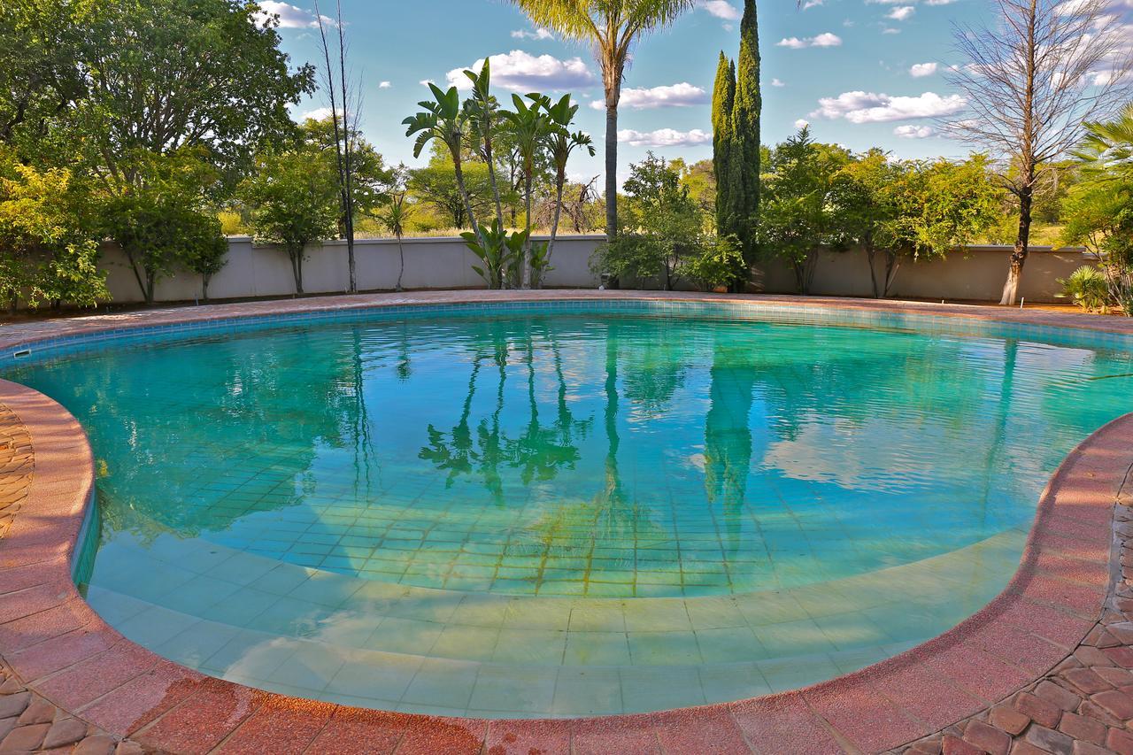La Rochelle Lodge Okaukuejo Luaran gambar