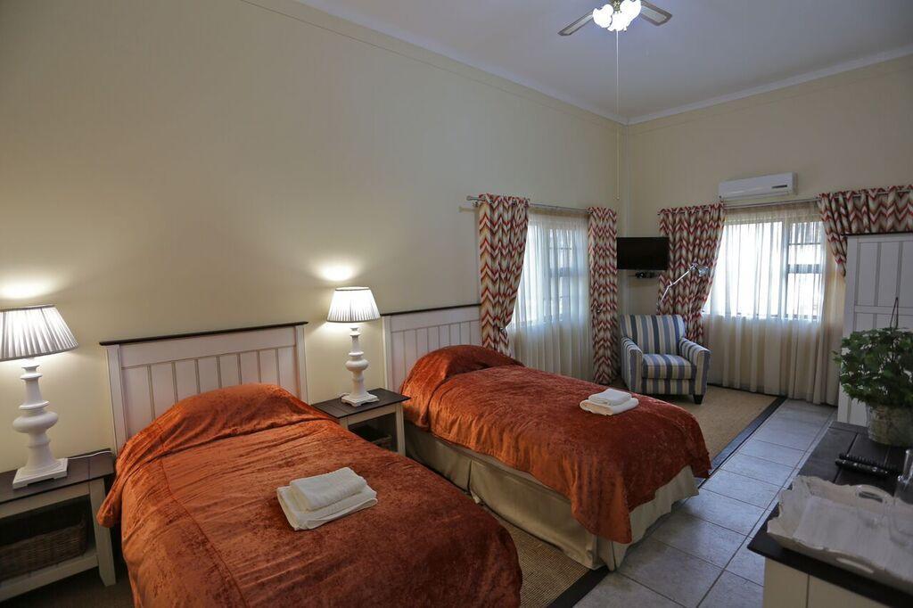 La Rochelle Lodge Okaukuejo Luaran gambar