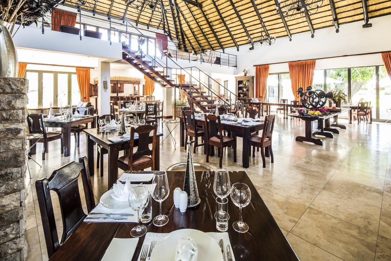 La Rochelle Lodge Okaukuejo Luaran gambar