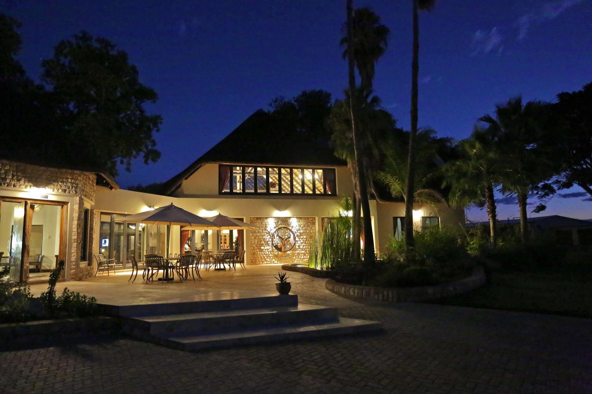 La Rochelle Lodge Okaukuejo Luaran gambar